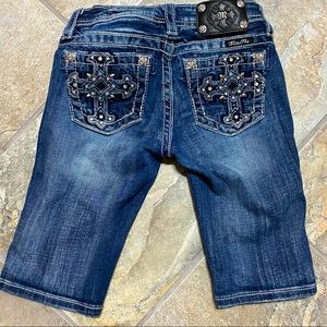 Girls Miss Me shorts!